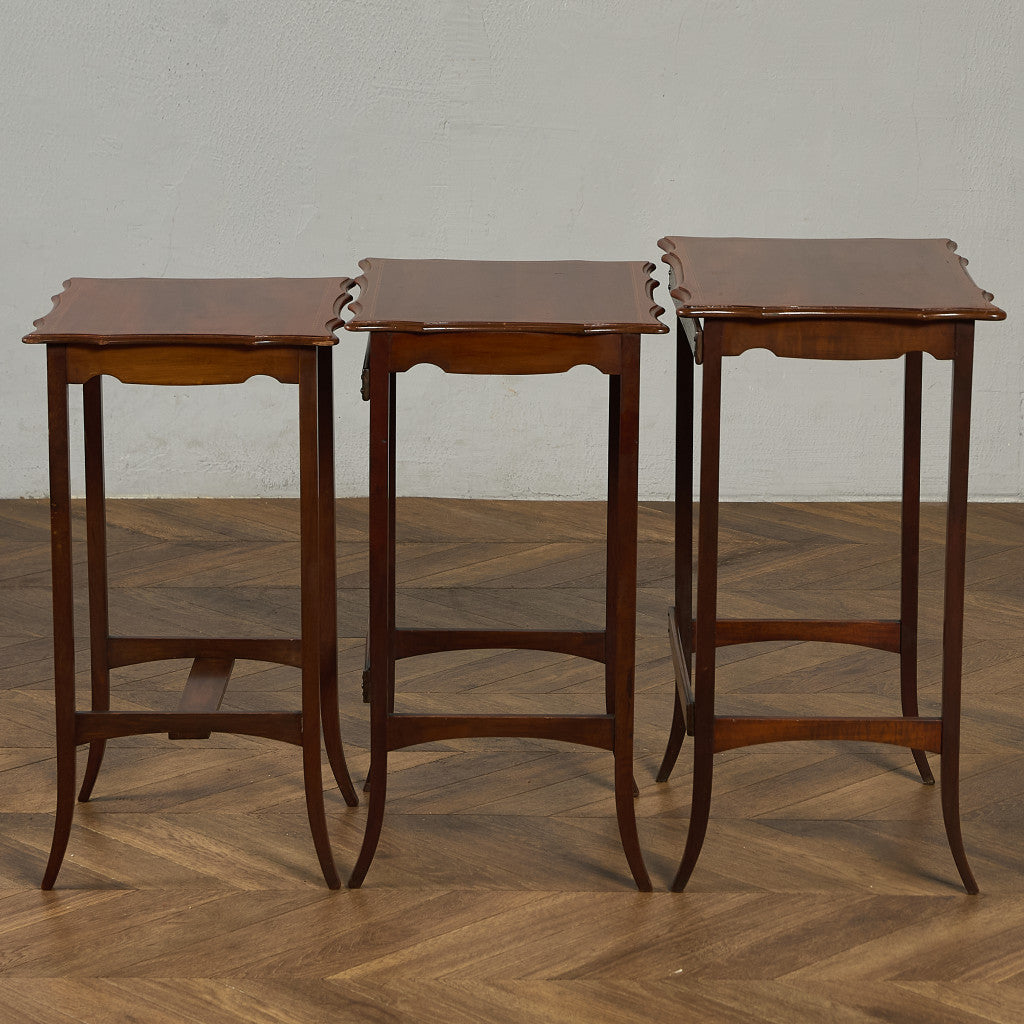 英国 クラシック ネストテーブル