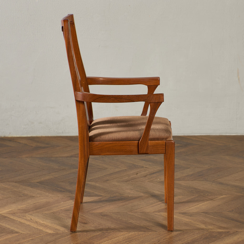 ダイニング アームチェア