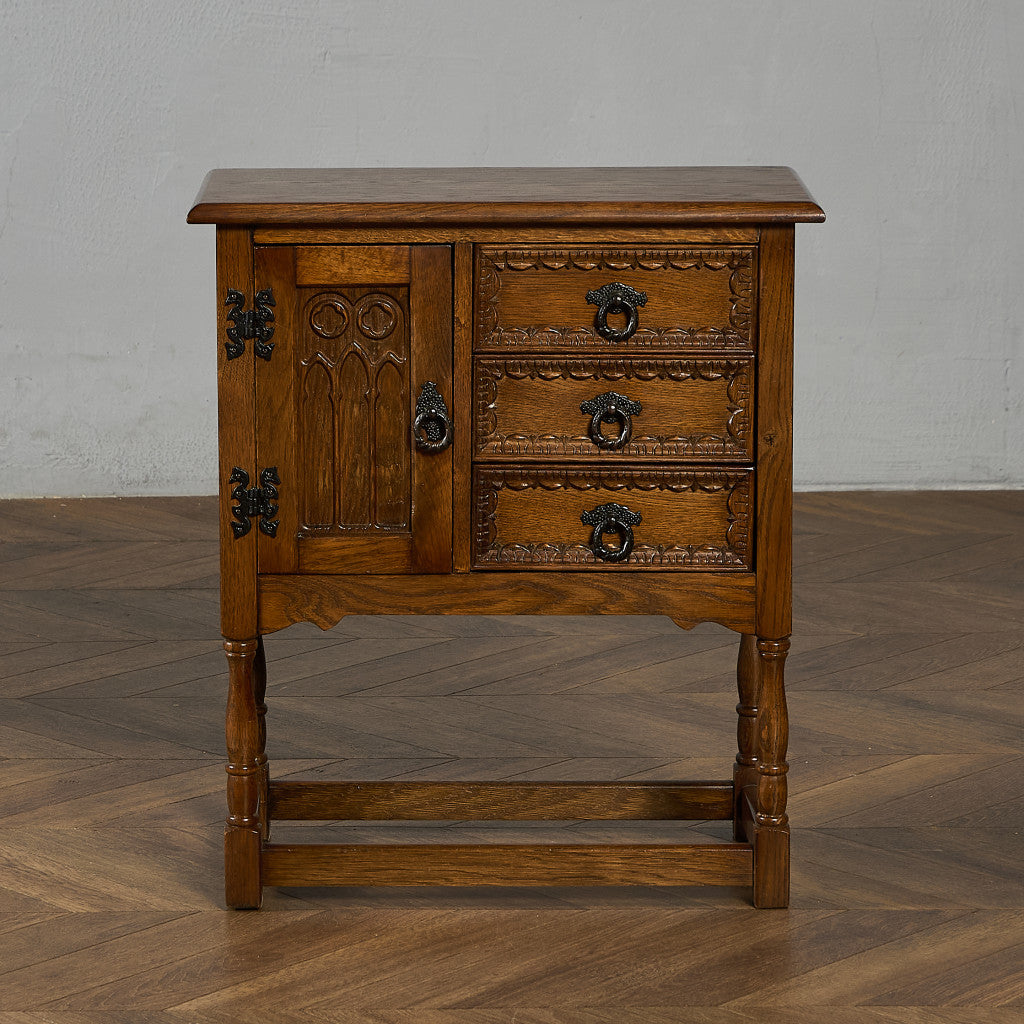 英国 クラシック サイドキャビネット サイドテーブル