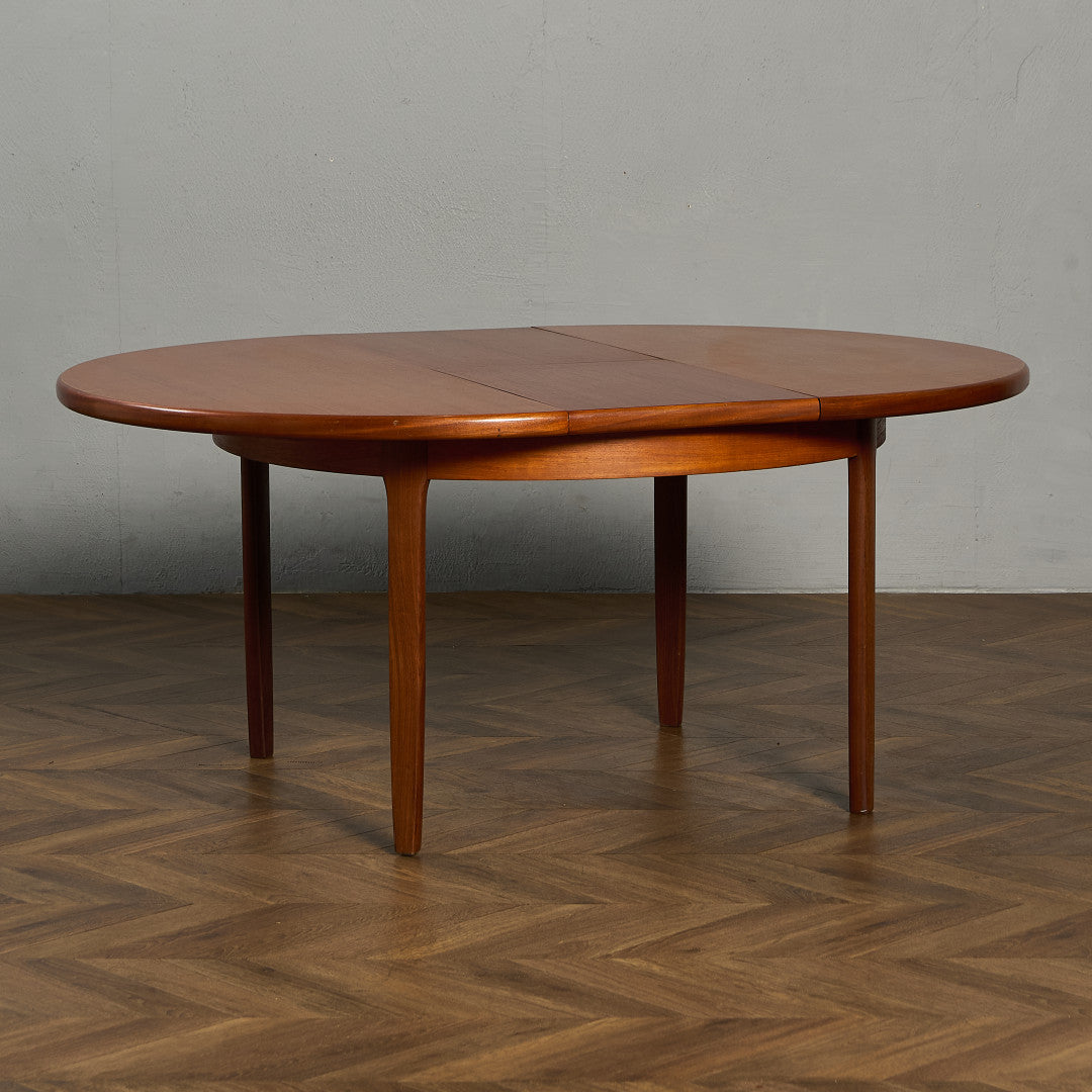 ヴィンテージ エクステンション ラウンドダイニングテーブル