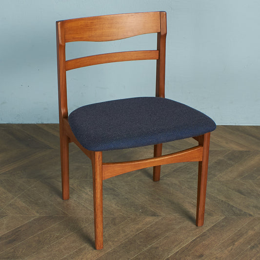 [68905][ネイサン Nathan]ヴィンテージ ダイニングチェア / 座面張替え済み