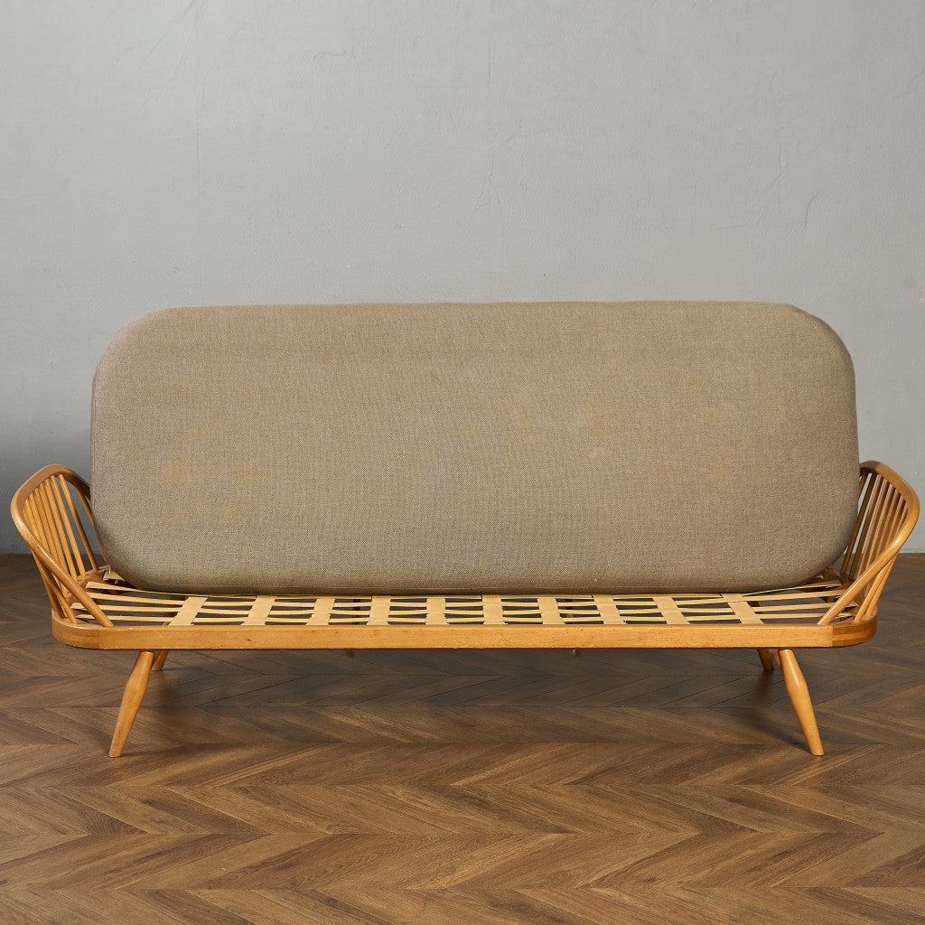 ウィンザー スタジオカウチソファ デイベッド