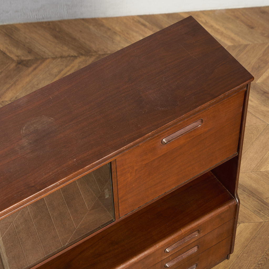 英国 ヴィンテージ カップボード