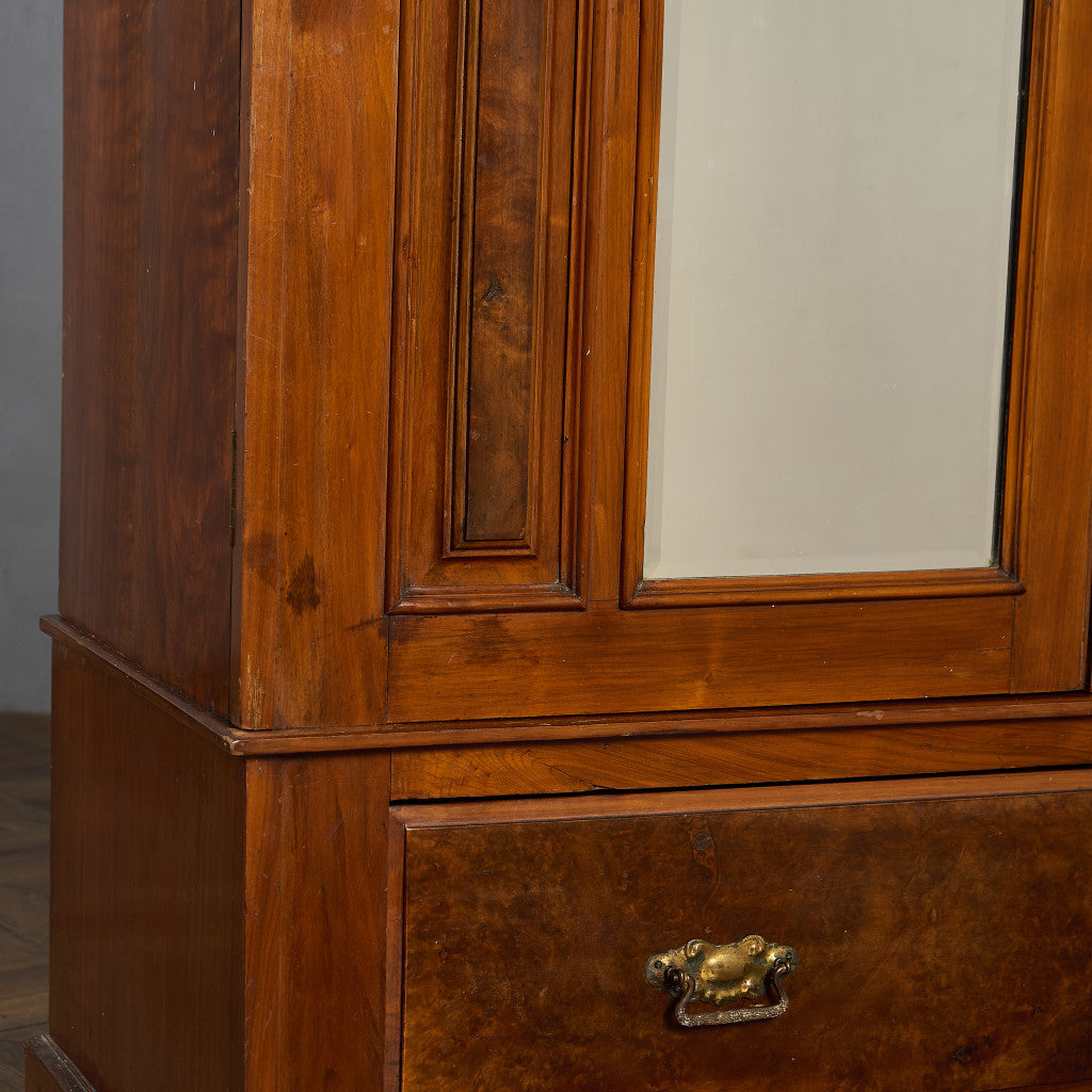 英国 アンティーク ワードローブ