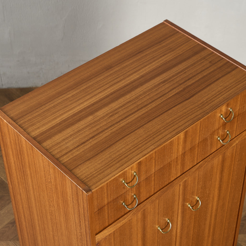 ヴィンテージ ワードローブ