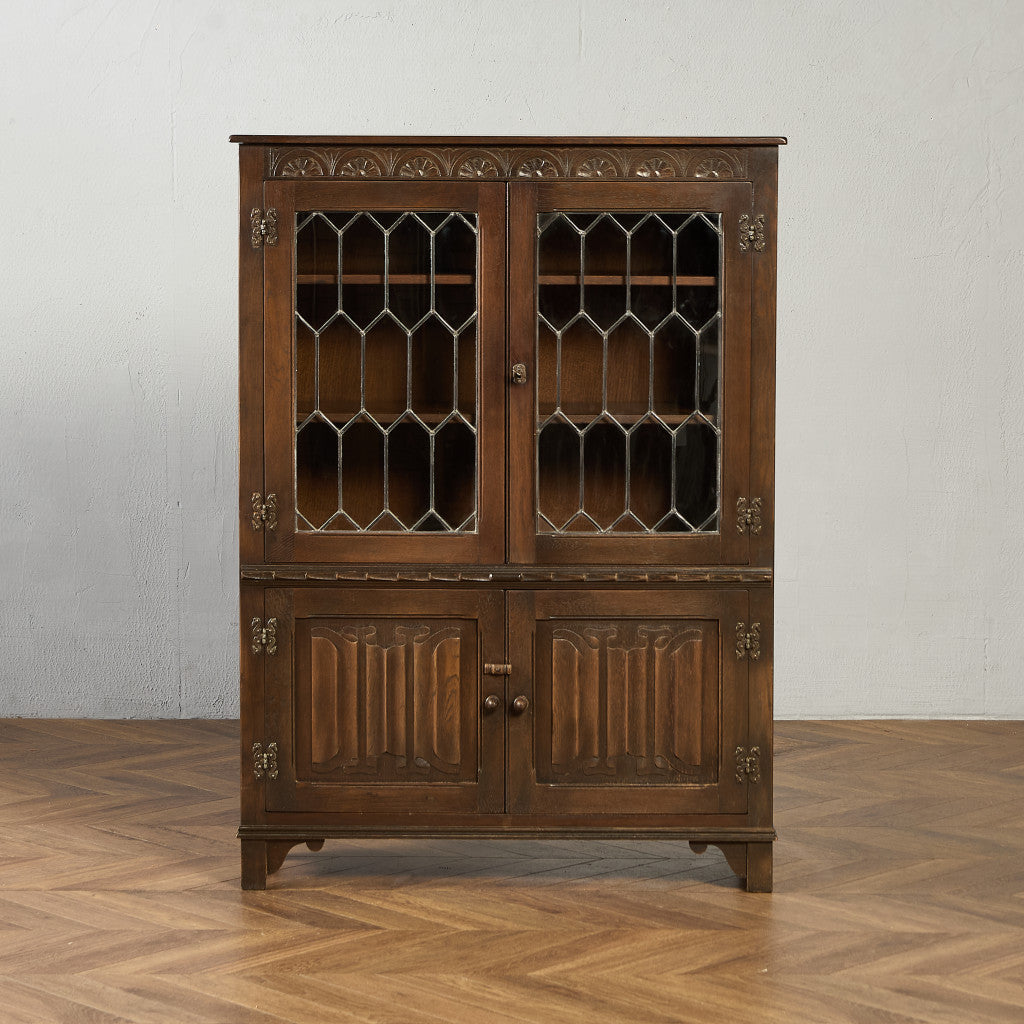 ガラス キャビネット