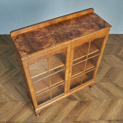 英国クラシック ウォールナット材 ブックケース / 食器棚