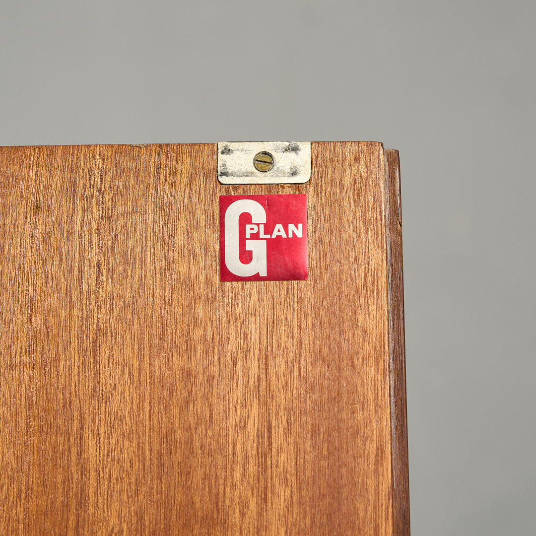 Fresco 2ドア ワードローブ (2100D)