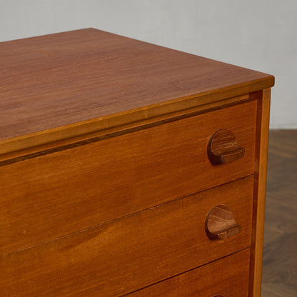 ヴィンテージ 4段 チェスト