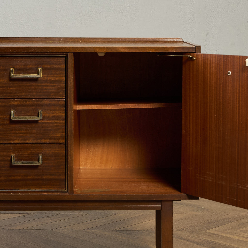 Brass-fitted Tola  ヴィンテージ サイドボード (4005)