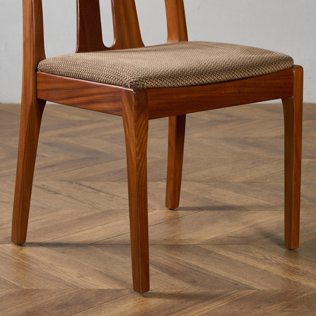 ダイニングチェア