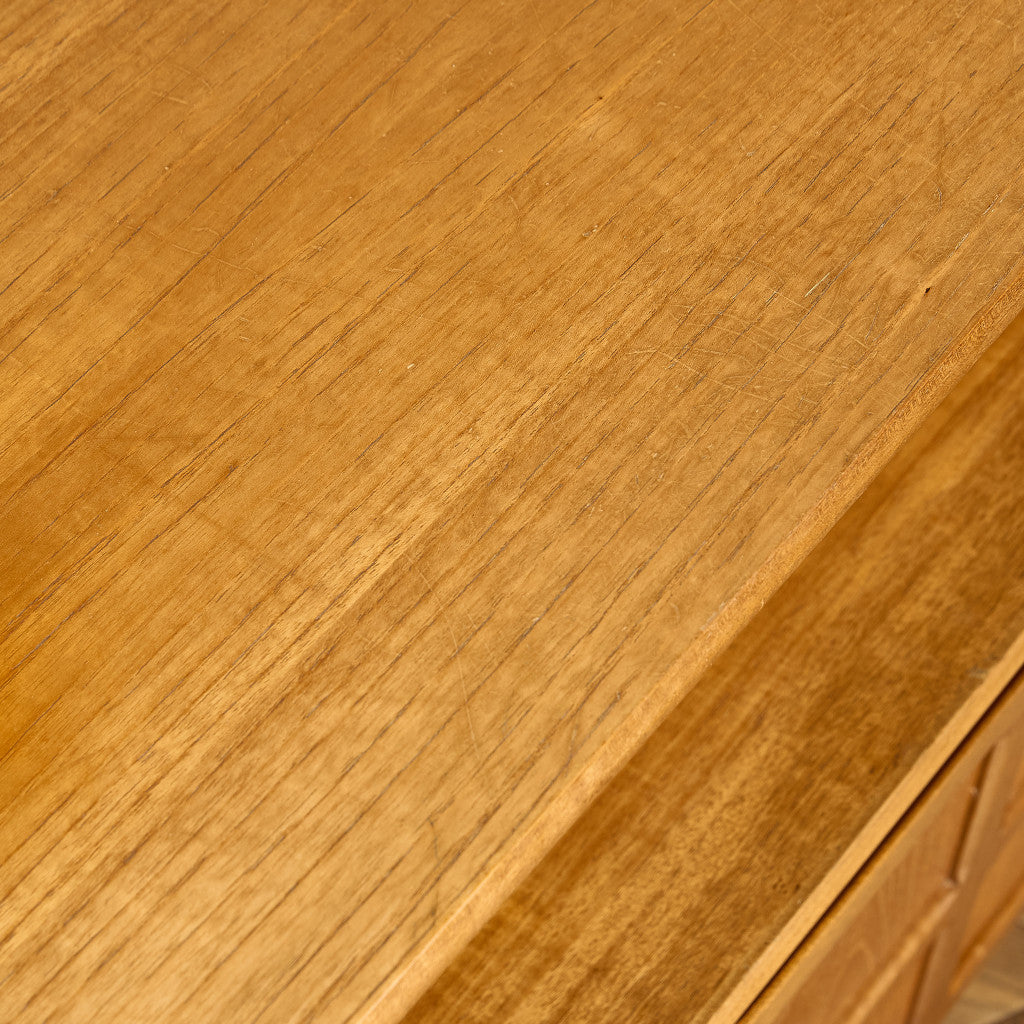 十字扉 ヴィンテージ キャビネット