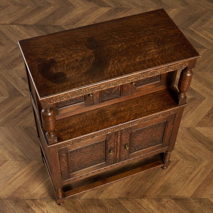 英国 クラシック コートカップボード