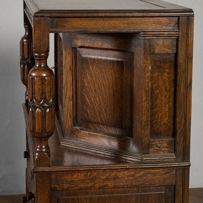 英国 クラシック コートカップボード