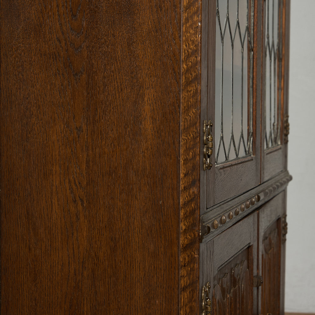 ガラス キャビネット