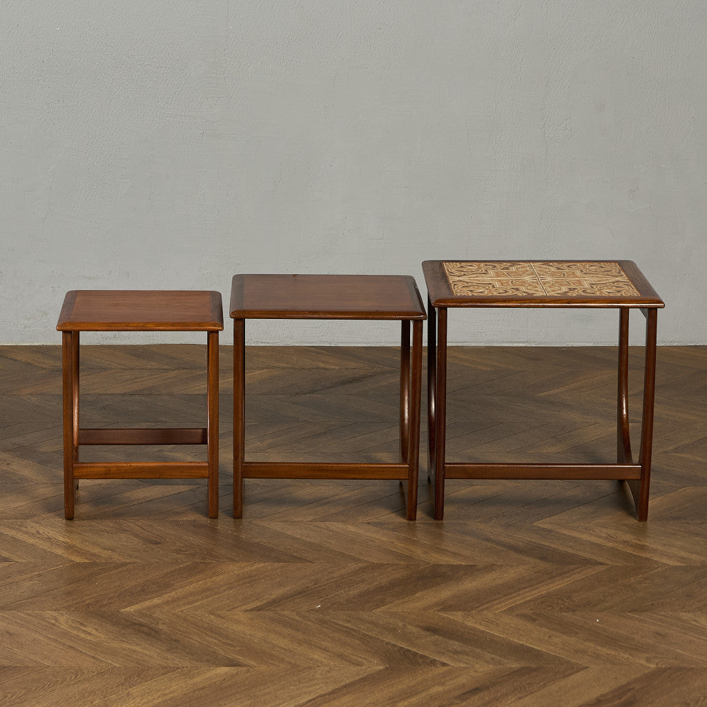 Astro ヴィンテージ タイルトップ ネストテーブル (3552D)