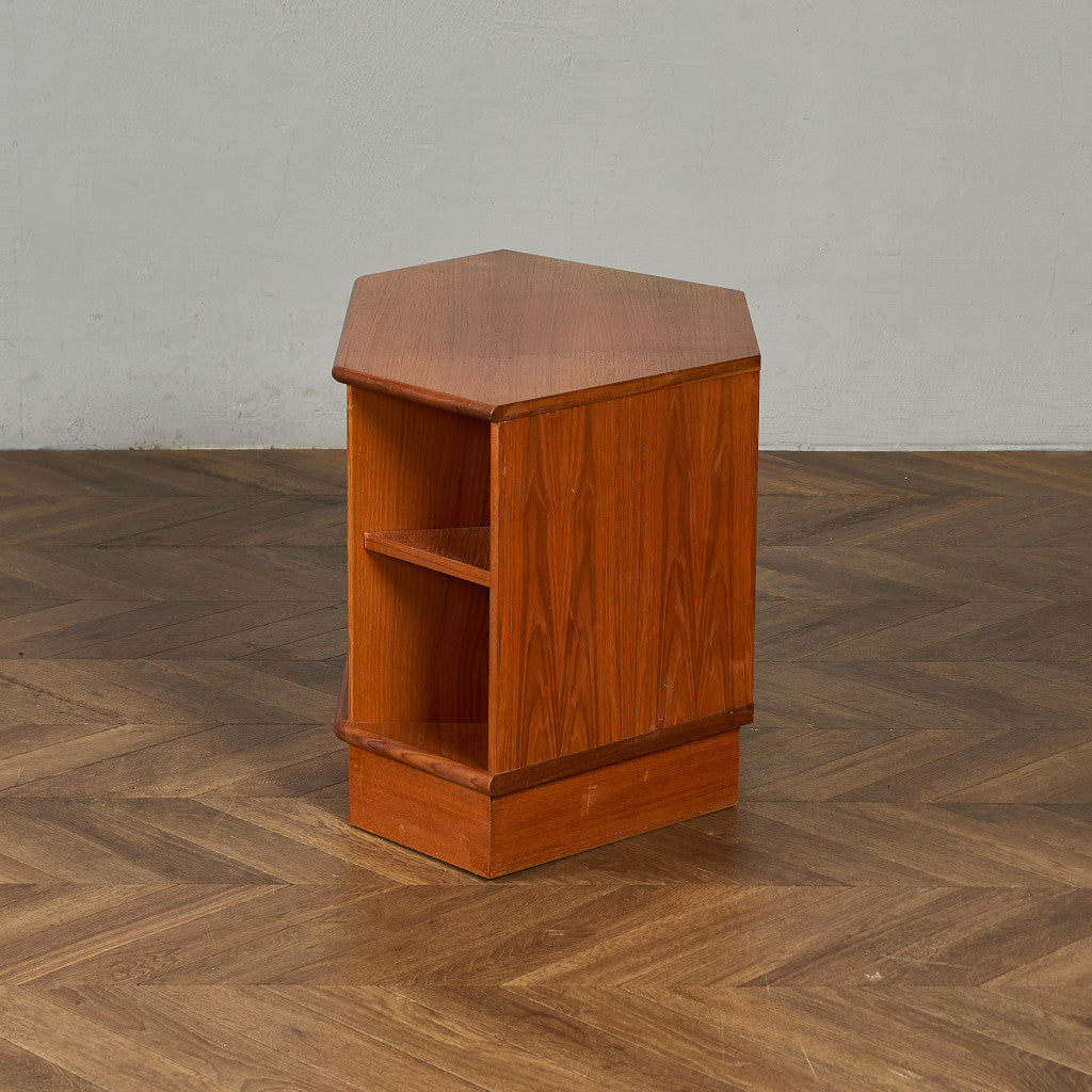 ヴィンテージ コーナー キャビネット  AVボード