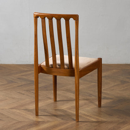 スラットバックチェア