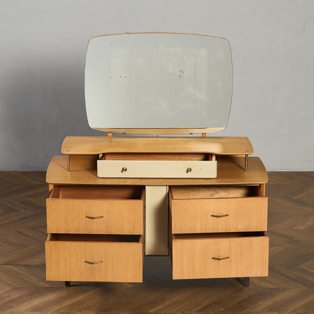 Advance Furniture ヴィンテージ ドレッシングチェスト ドレッサー