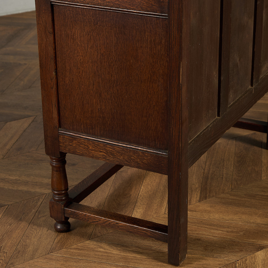 英国 クラシック コートカップボード