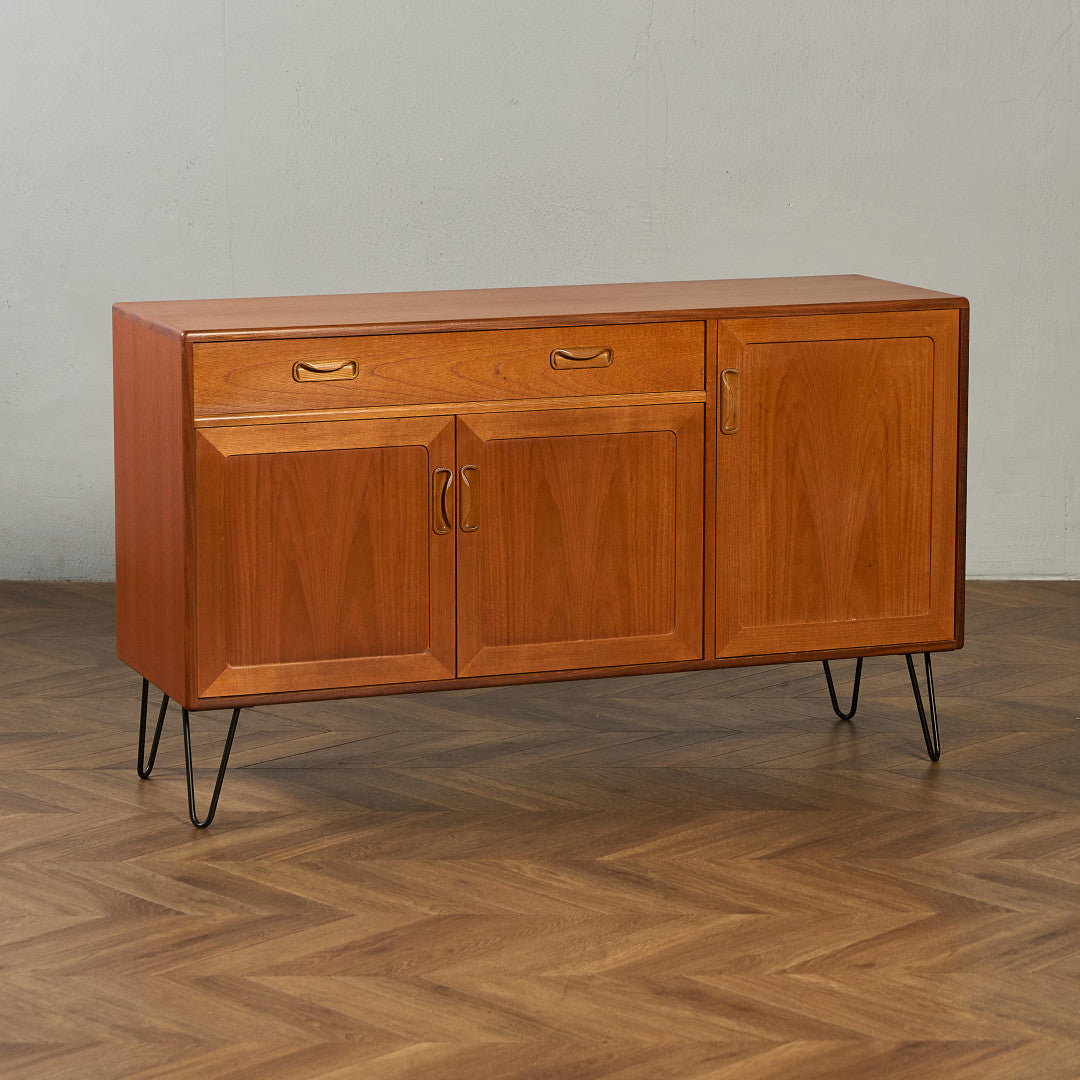 Fresco ヴィンテージ サイドボード カスタム アイアン ヘアピンレッグ