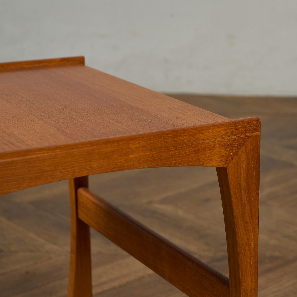 Quadrille ヴィンテージ ネストテーブル