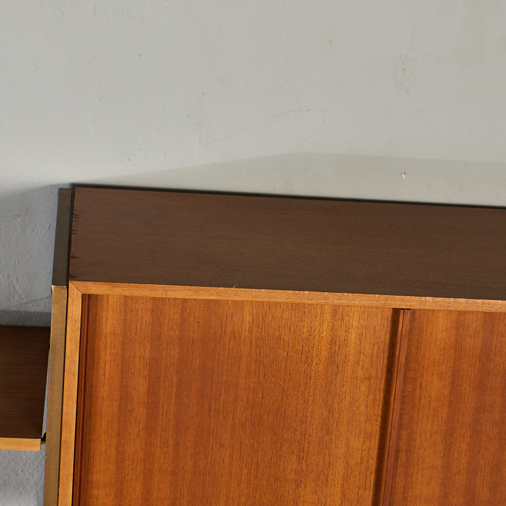 ウォールユニット