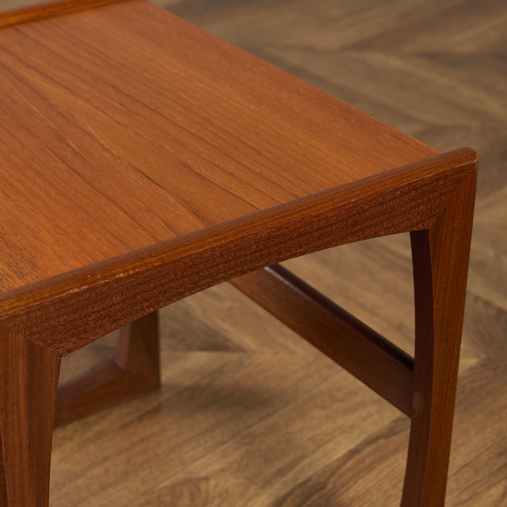 Quadrille ヴィンテージ ネストテーブル