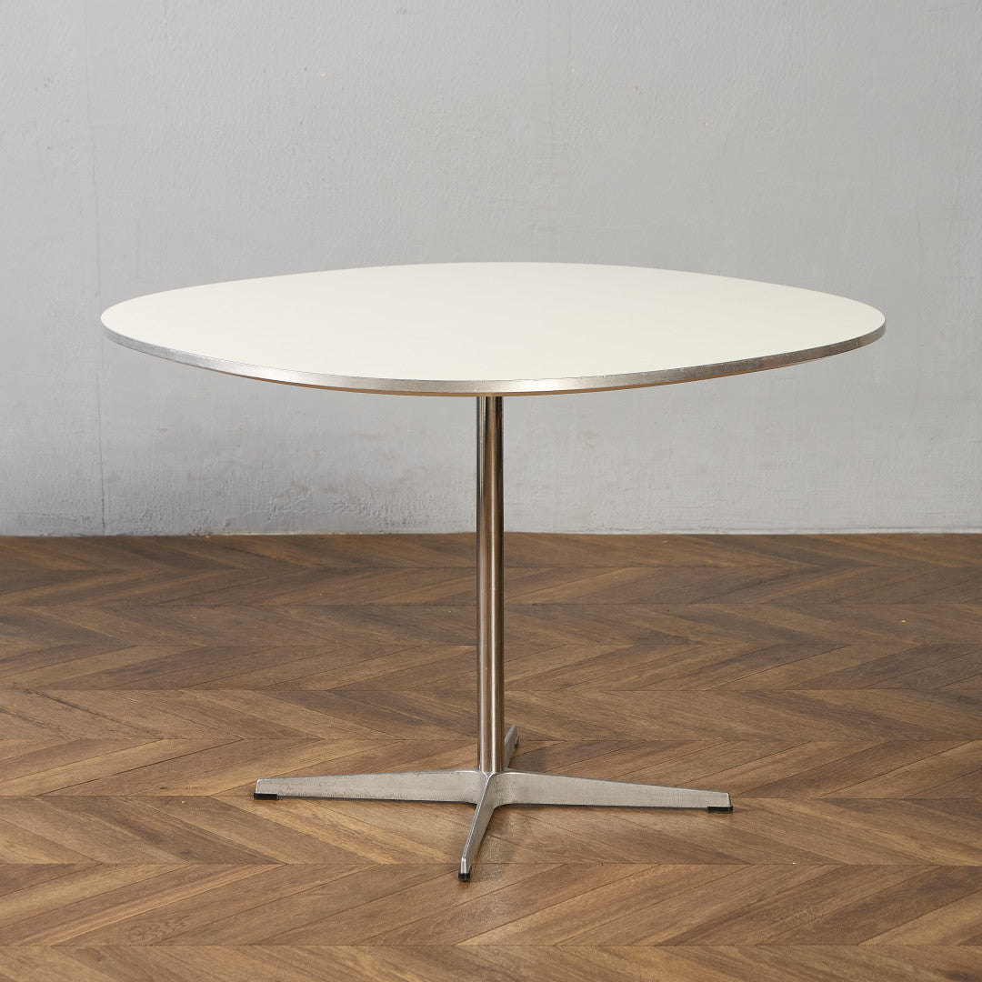 Fritz Hansen | A603 スーパー円テーブル 100×100cm スーパー円テーブル A603 W100×D100cmFRITZ HANSEN（フリッツ