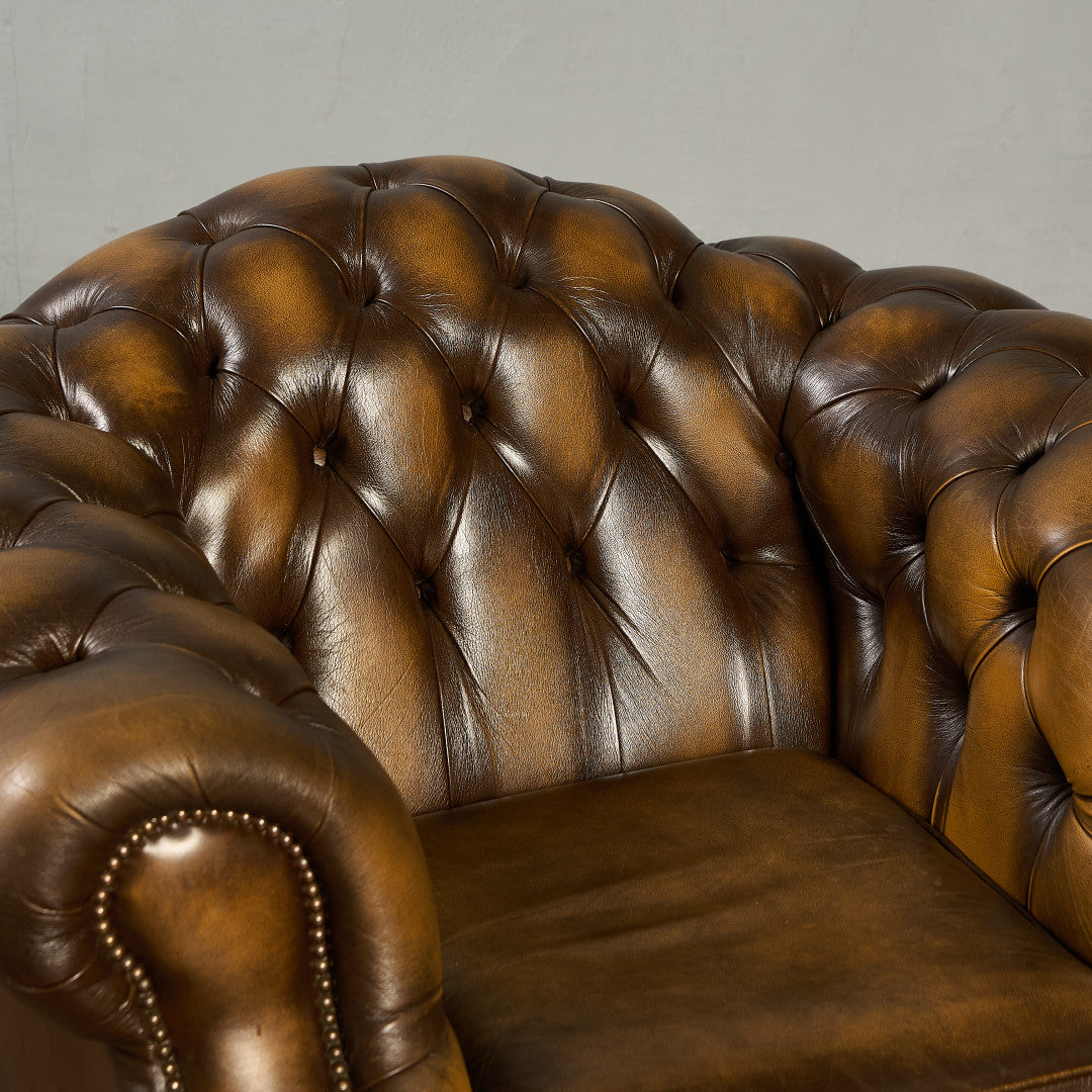 英国 クラシック チェスターフィールド ソファ