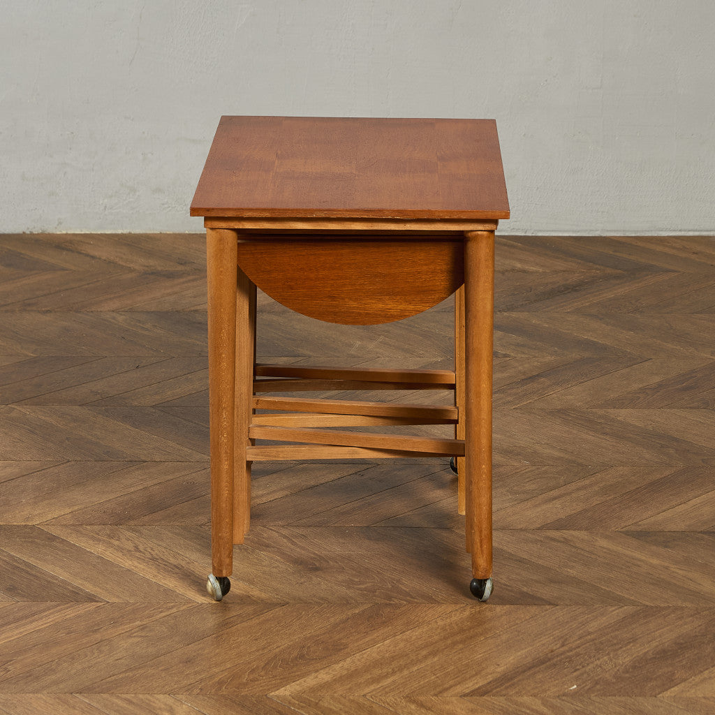 Novy Domov ヴィンテージ ネストテーブル