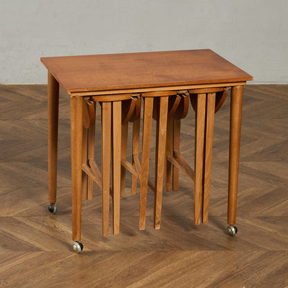 Novy Domov ヴィンテージ ネストテーブル