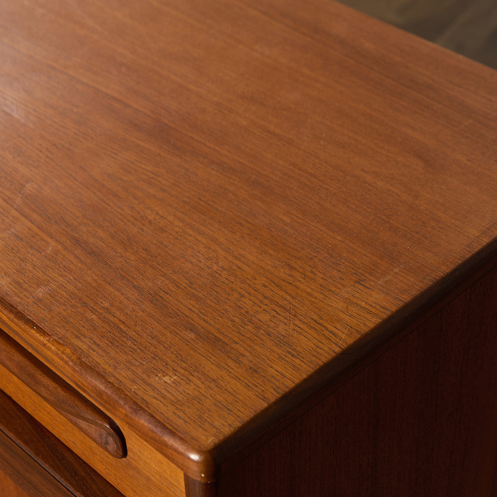 Fresco ヴィンテージ サイドボード カスタム アイアン ヘアピンレッグ