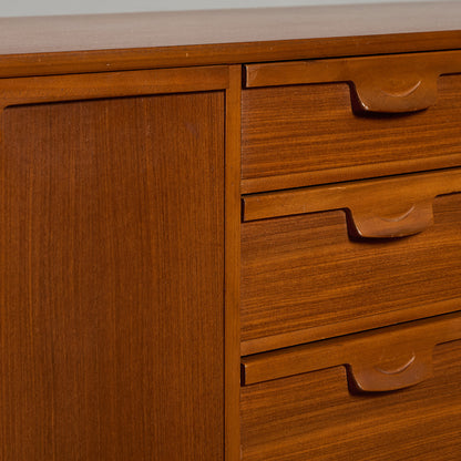 イギリス ヴィンテージ サイドボード カップボード