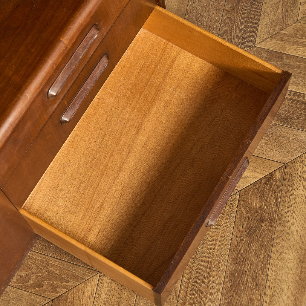 英国 ヴィンテージ カップボード