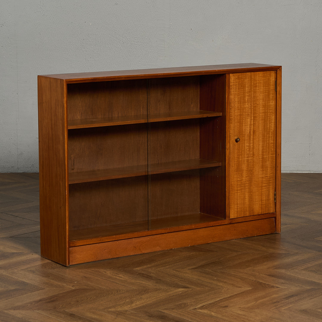 ヴィンテージ ガラスキャビネット