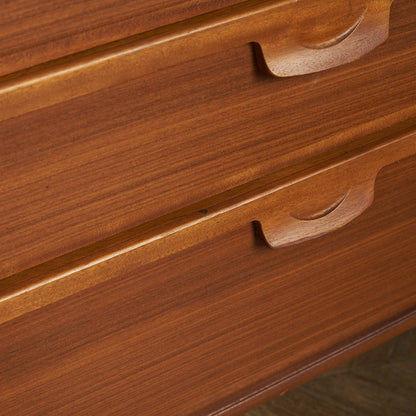 イギリスヴィンテージ サイドボード / カップボード