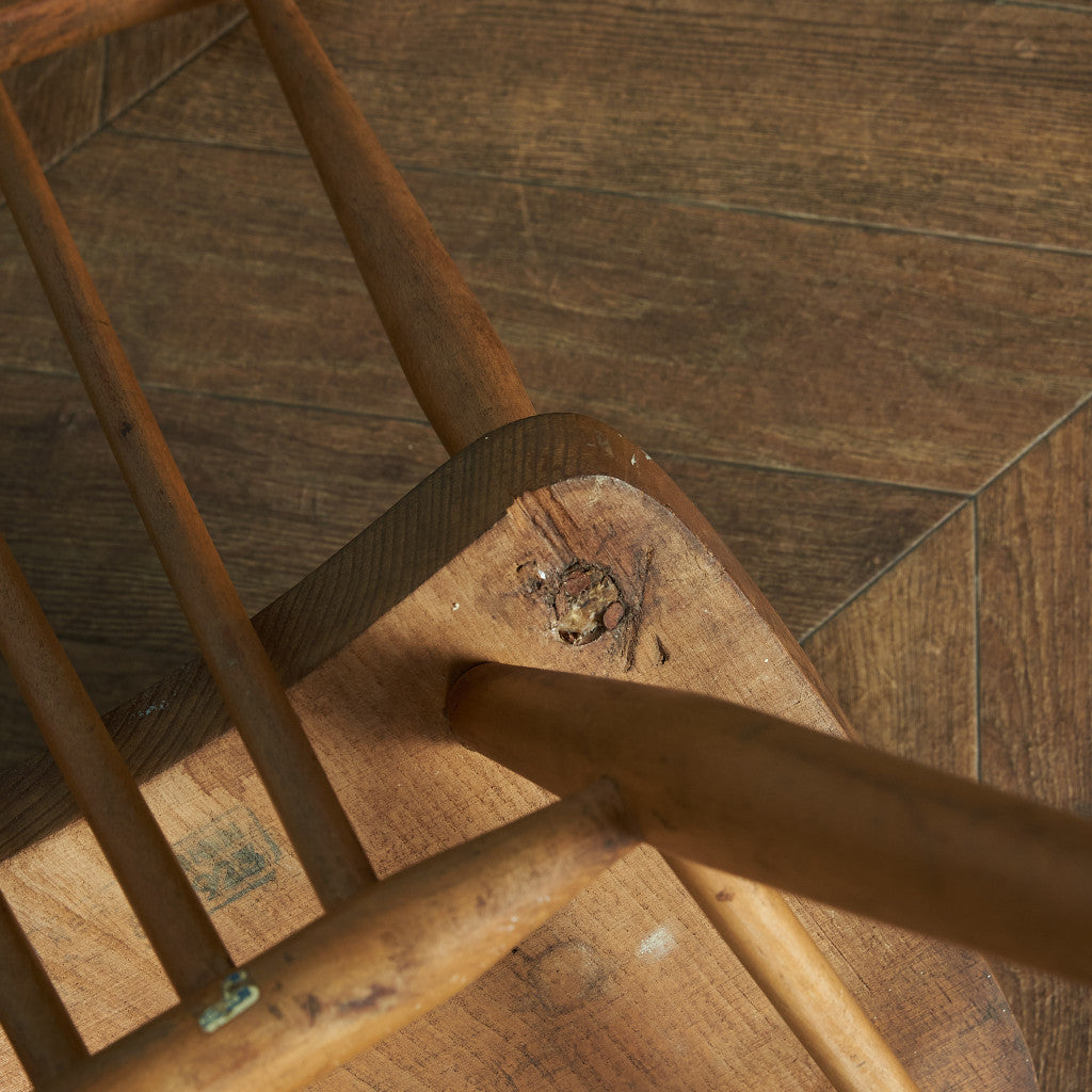 スティックバックチェア