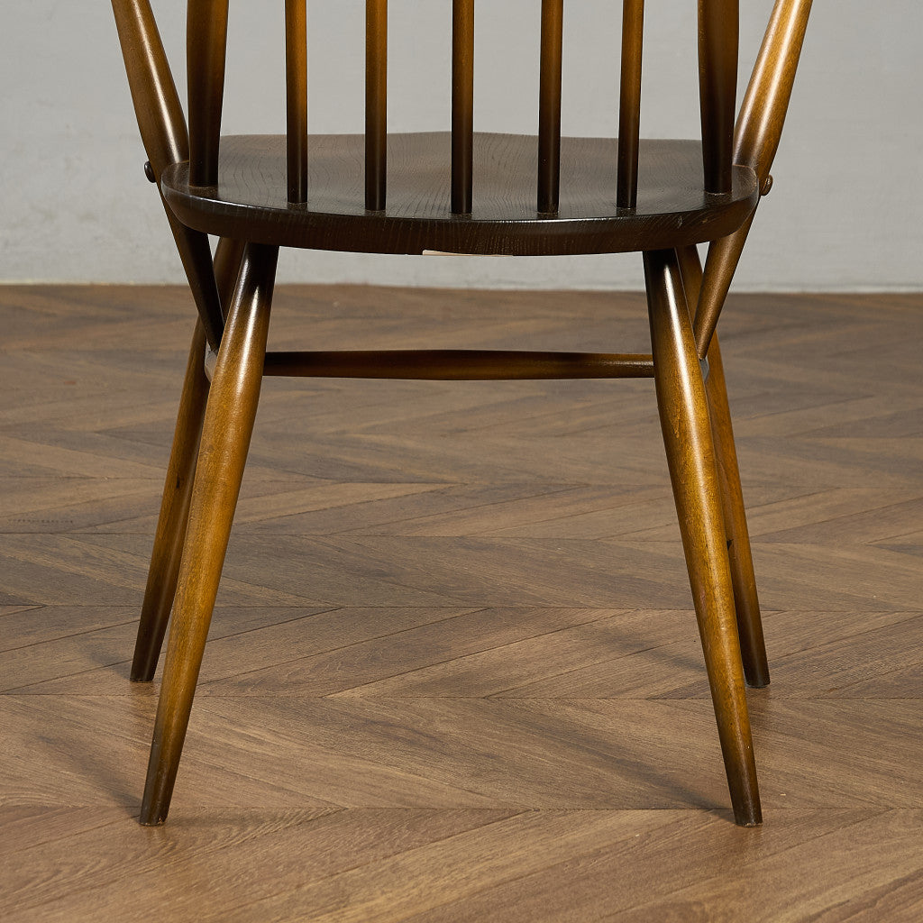 ヴィンテージ クエーカー アームチェア ラウンドゴールドラベル