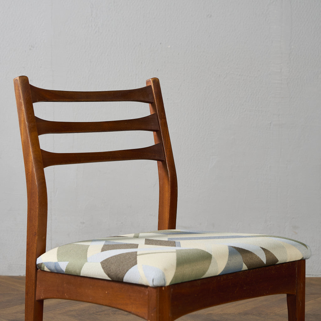 ヴィンテージ ダイニングチェア / 座面張替え済み (LUUM)