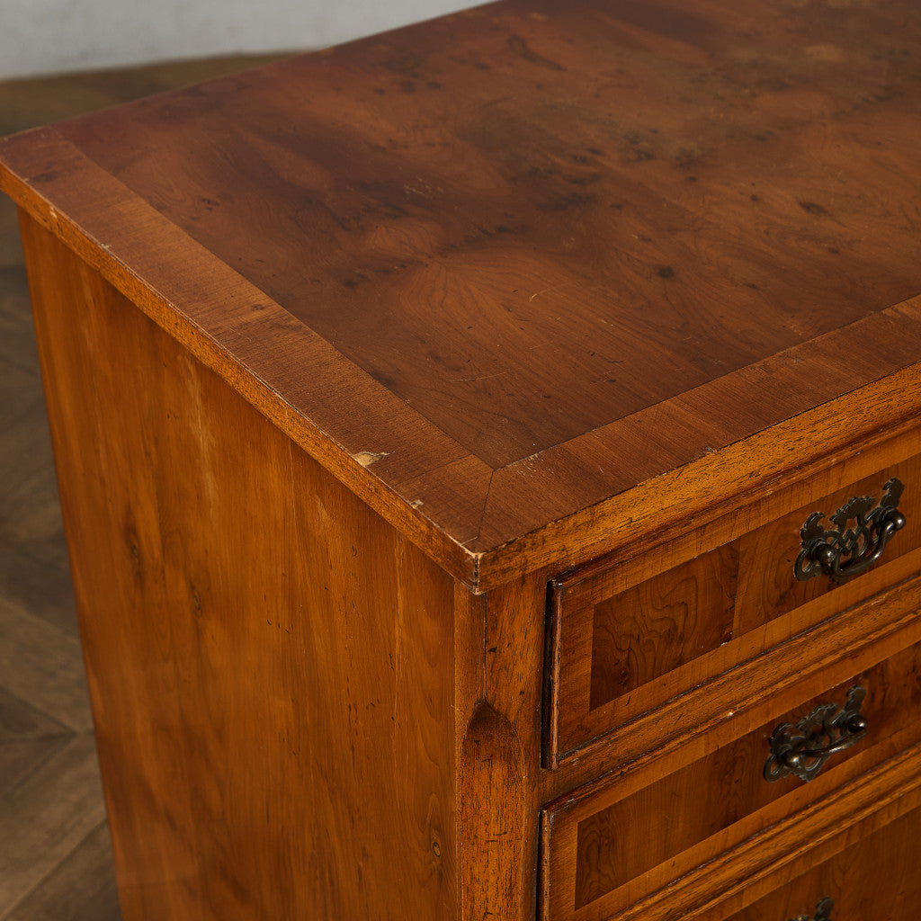 英国 クラシック 4段 チェスト