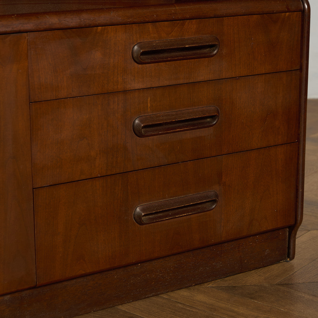 英国 ヴィンテージ カップボード