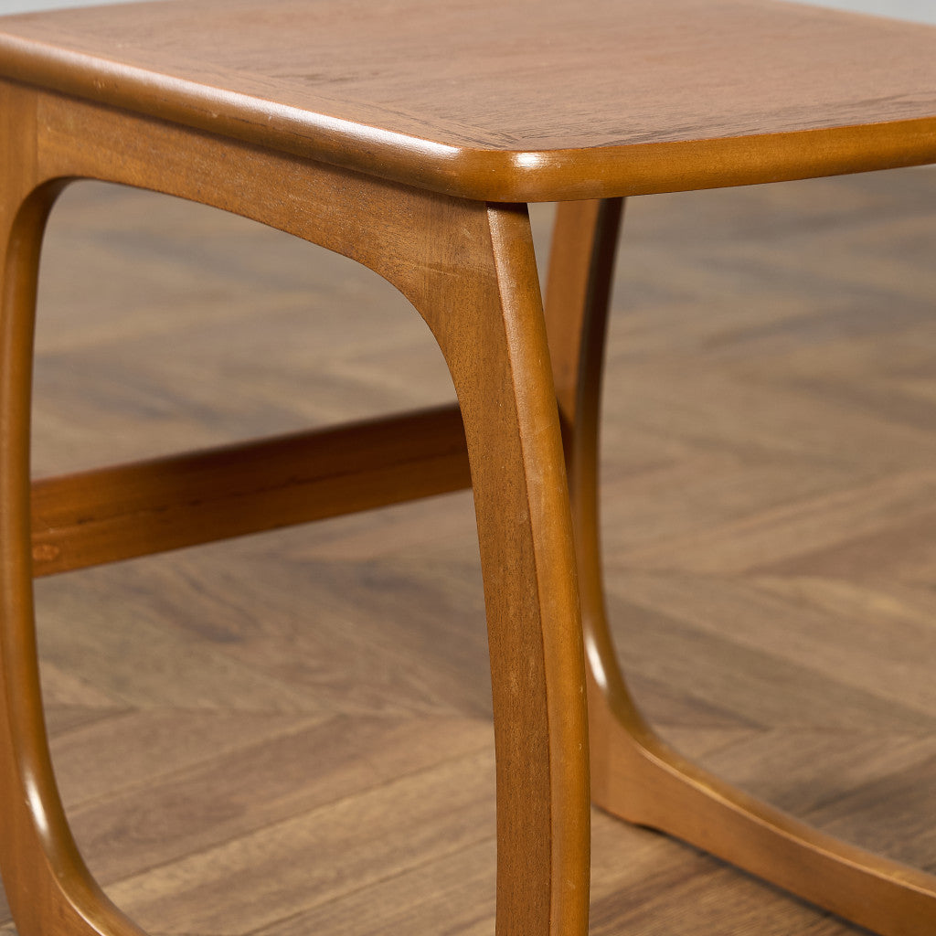 Burlington ネストテーブル