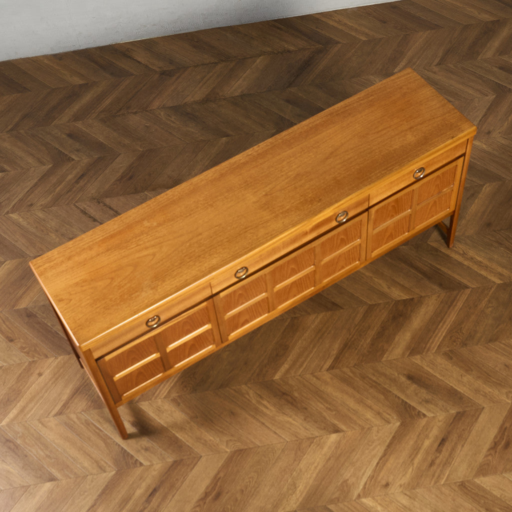 十字扉 ヴィンテージ サイドボード