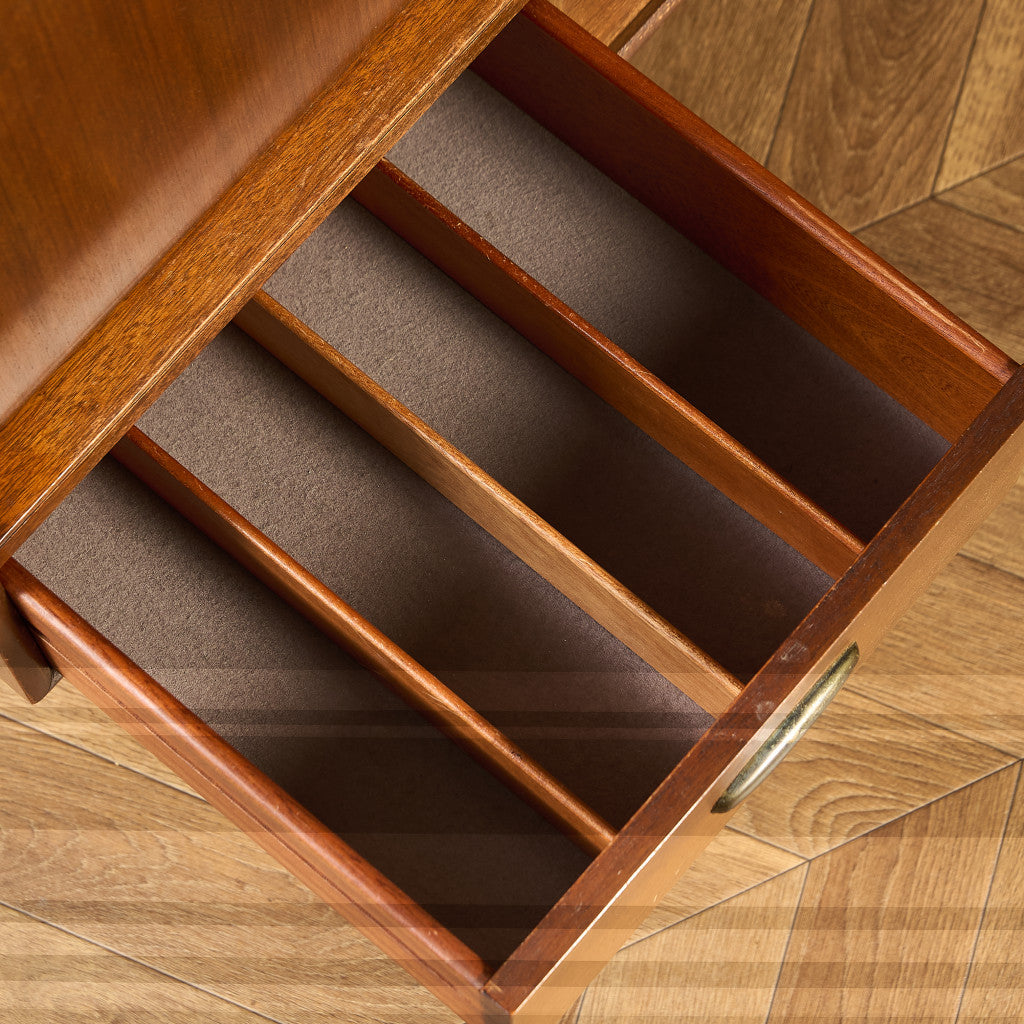 Brasilia クロームハンドル サイドボード