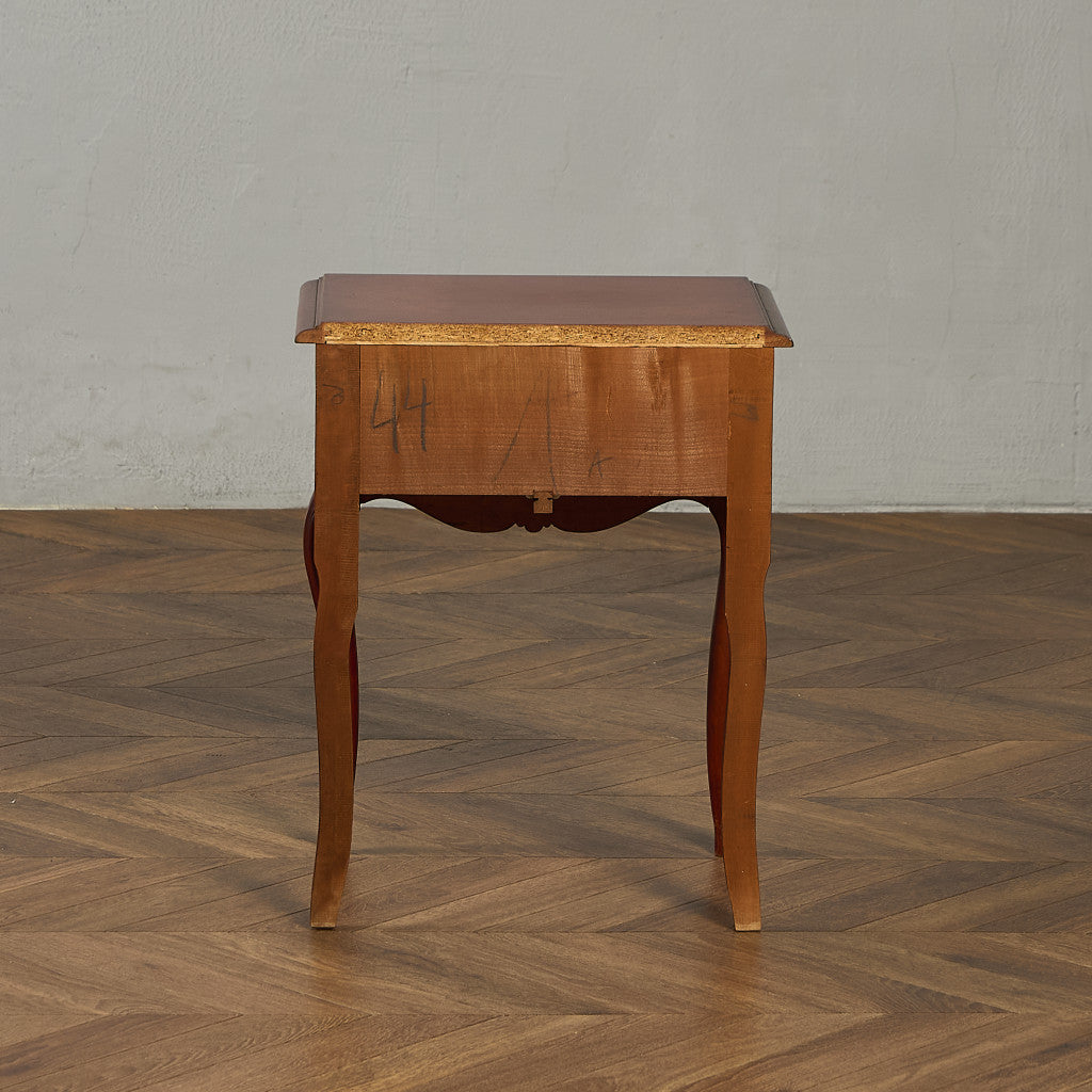 英国 クラシック ベッドサイド キャビネット