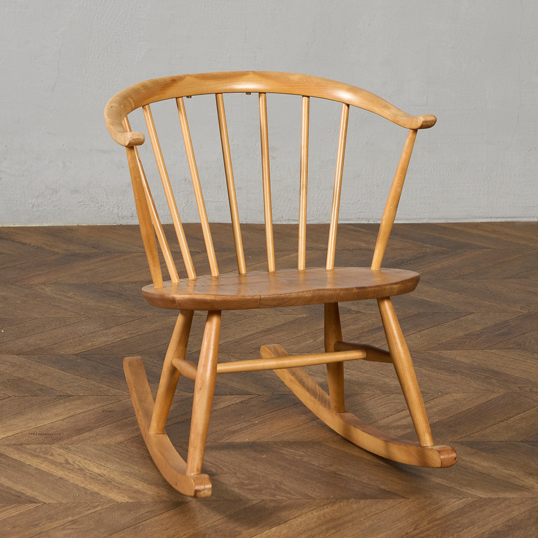 ロッキングチェア – camori ヴィンテージ家具・北欧インテリアの通販サイト