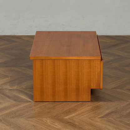 ヴィンテージ サイド キャビネット