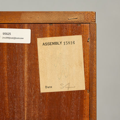 Cumbrae ヴィンテージ ナロー ガラス ブックケース 食器棚