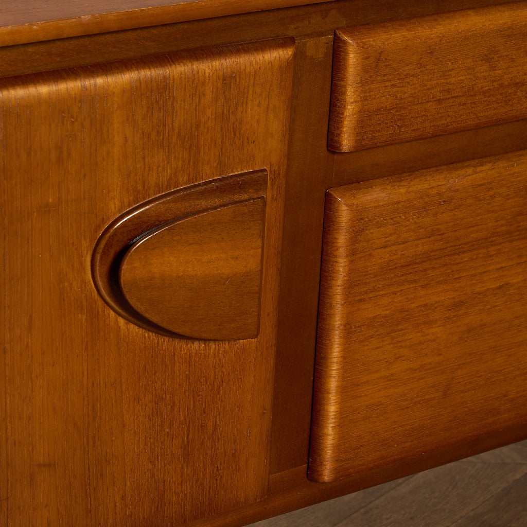 イギリスヴィンテージ サイドボード